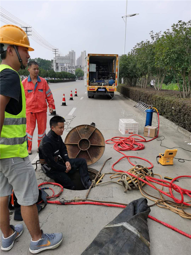 八所镇翻衬法管道修复技术主要工序