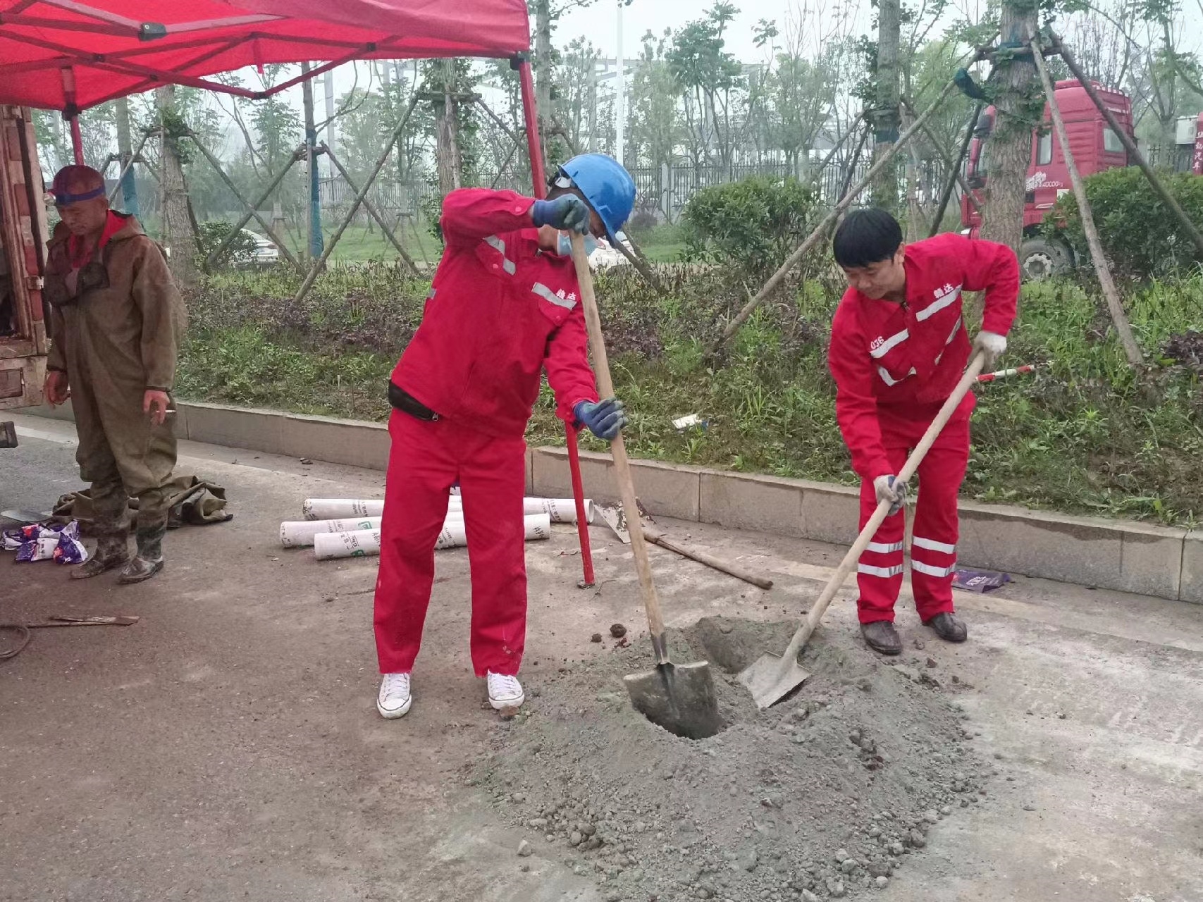 八所镇管道疏通哪家好】及时进行市政管道清淤