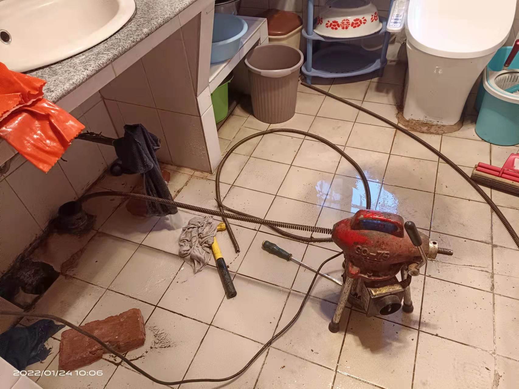 八所镇疏通厨房下水道,地漏疏通